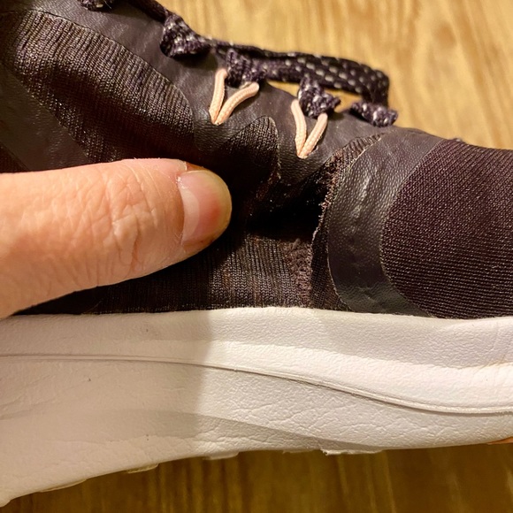 PREOWNED NIKE TANJUN IN SEASON TRAINERS RUNNING SHOES SIZE 8 BLACK PINK SILVER - Picture 15 of 16